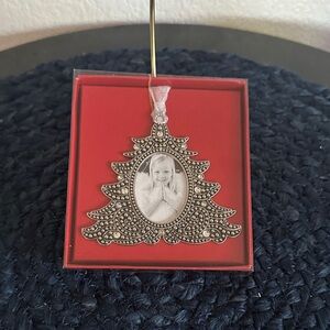 NWOT Silver Tone  Christmas Tree Ornament with Photo Frame